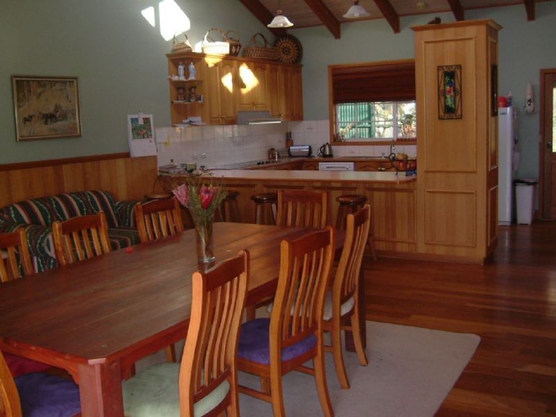 8 Wallace Road, Allans Flat VIC 3691