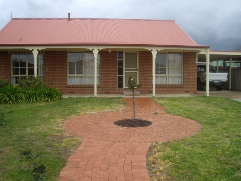 71 Mayfair Drive, Wodonga VIC 3690