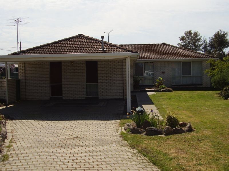 13 Garnet Circuit, Wodonga VIC 3690