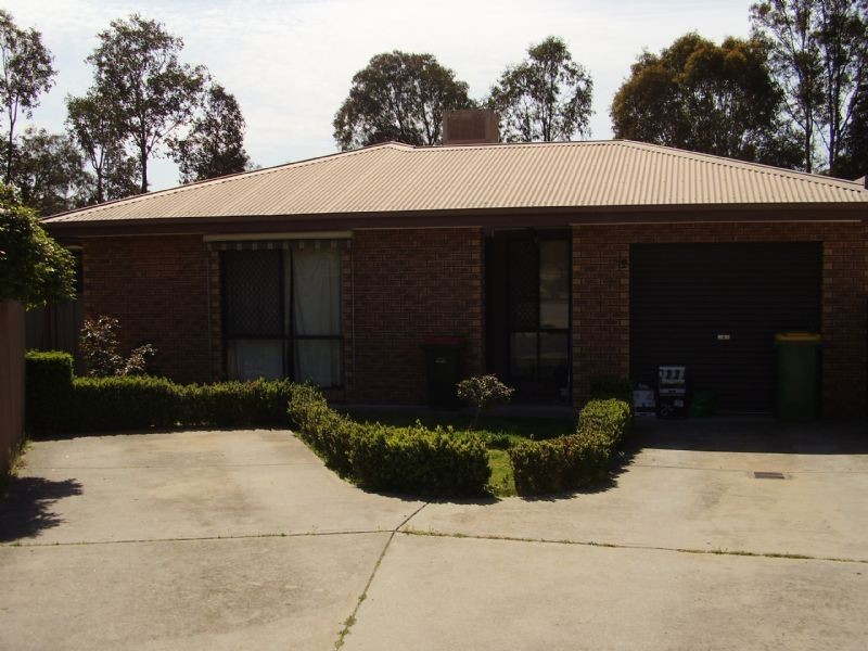 2/10 McMahon Place, Wodonga VIC 3690