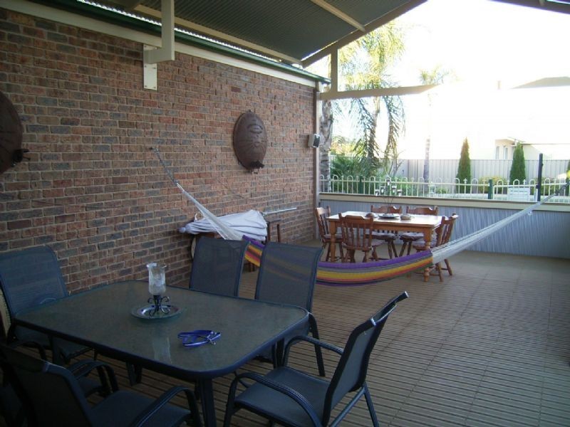 5 Parkfield Drive, Wodonga VIC 3690