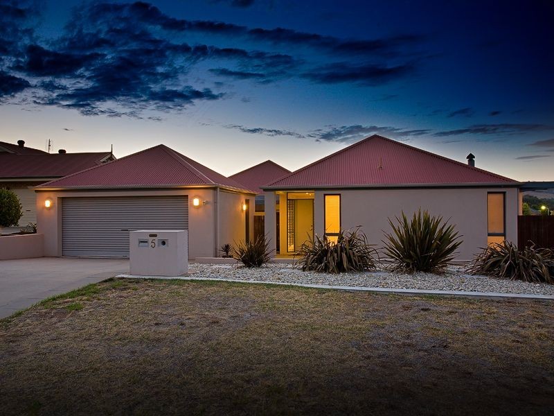 5 Niblick Street, Wodonga VIC 3690