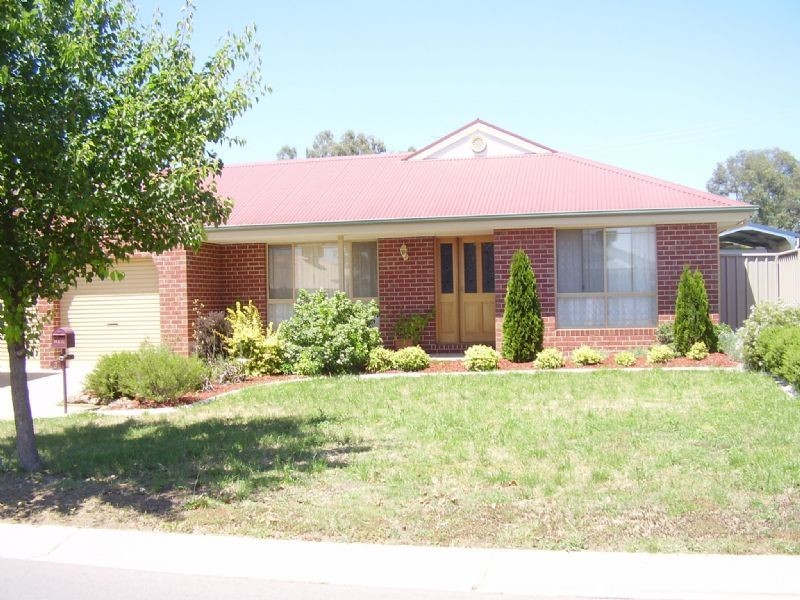 3 Ambrose Circuit, Wodonga VIC 3690