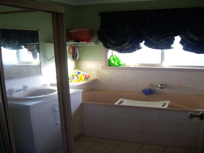 44 Azure Drive, Wodonga VIC 3690