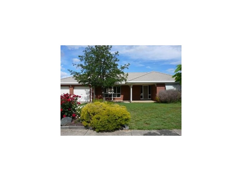 19 Edinburgh Circuit, Wodonga VIC 3690