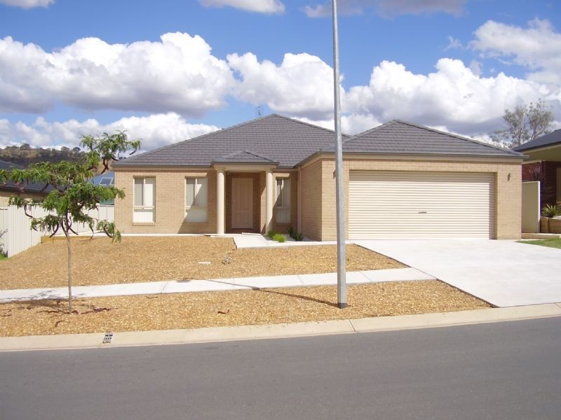 13 Innisbrook Avenue, Wodonga VIC 3690