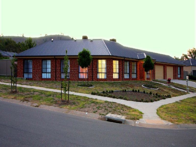 11 Parkfield Drive, Wodonga VIC 3690