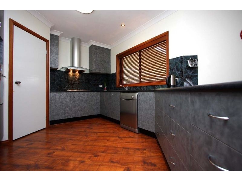 11 Parkfield Drive, Wodonga VIC 3690