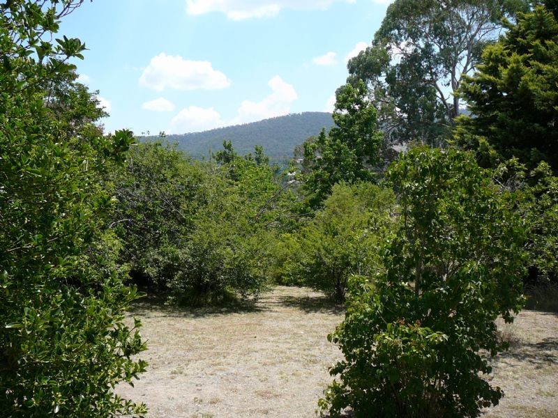 10 Isaacs Avenue, Yackandandah VIC 3749