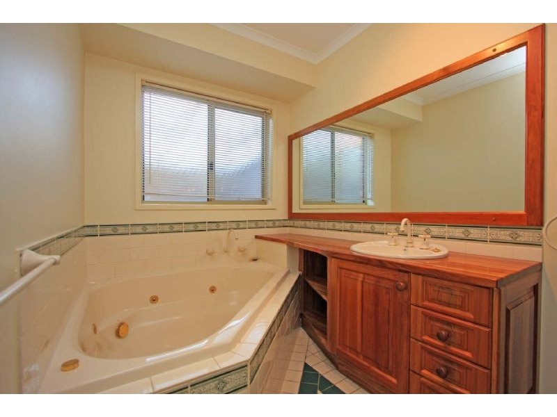 7 Hoysted Place, Wodonga VIC 3690