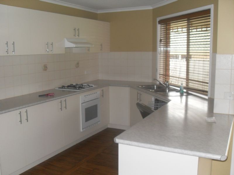 39 Falcon Circuit, Wodonga VIC 3690