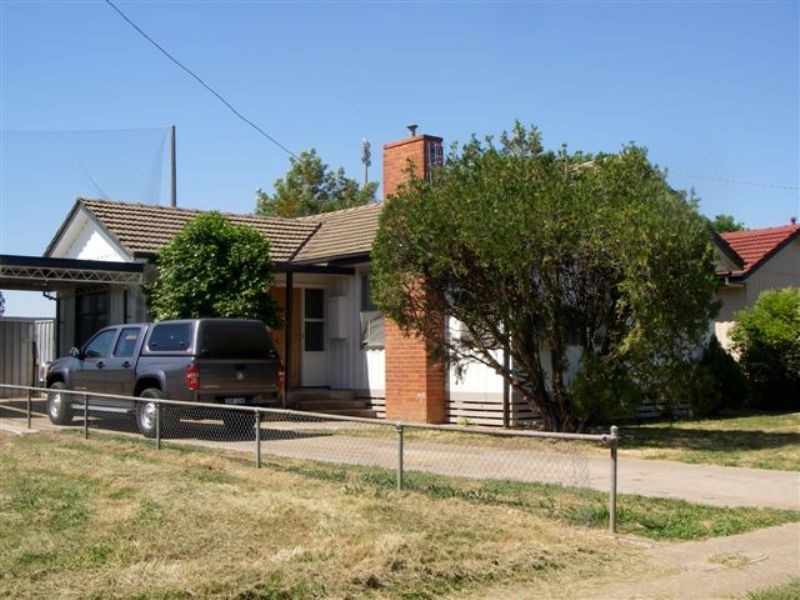 50 Elm Street, Wodonga VIC 3690