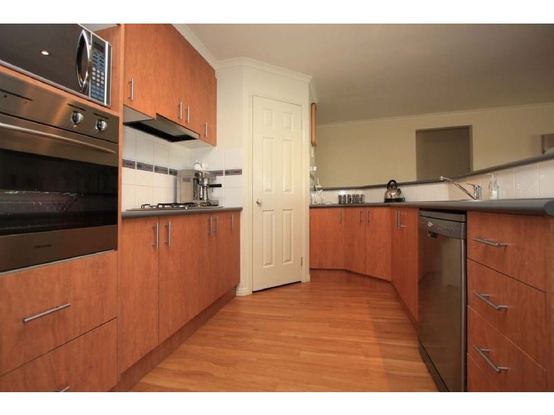 82 Barton Street, Wodonga VIC 3690