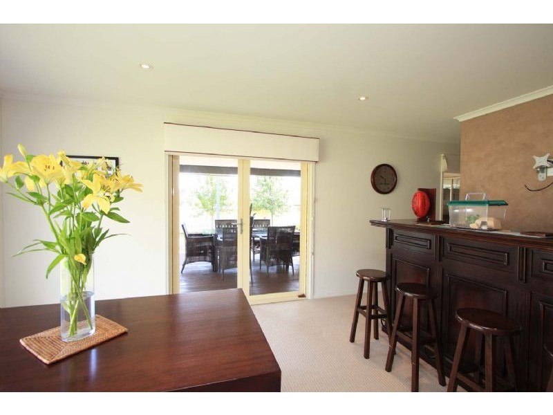 82 Barton Street, Wodonga VIC 3690