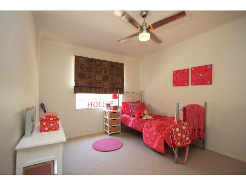 82 Barton Street, Wodonga VIC 3690
