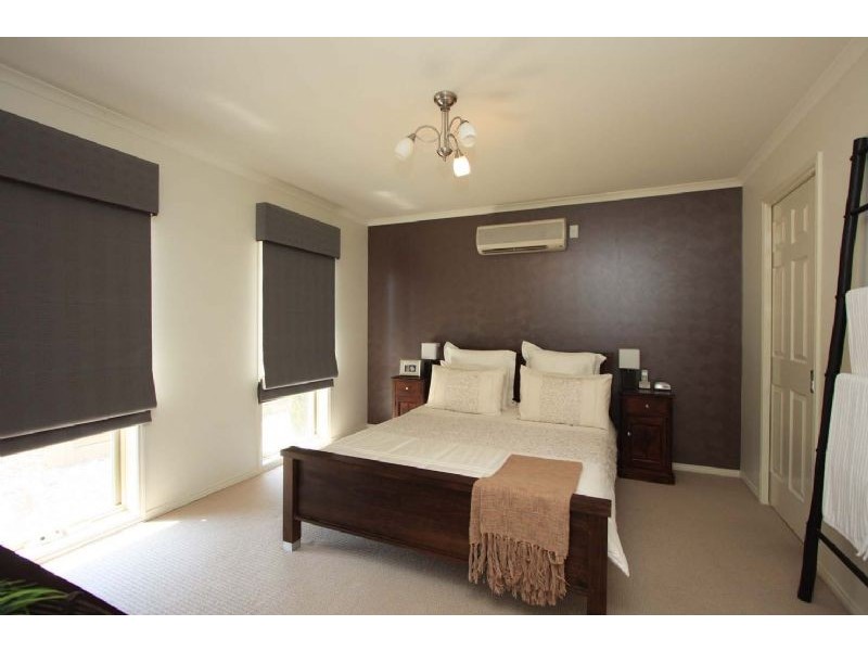 82 Barton Street, Wodonga VIC 3690