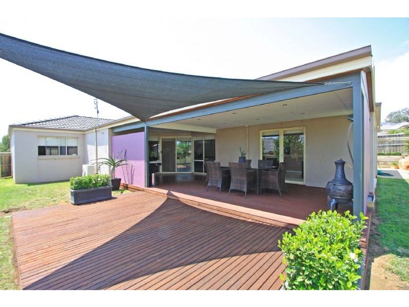 82 Barton Street, Wodonga VIC 3690