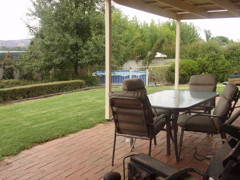 4 Falcon Circuit, Wodonga VIC 3690