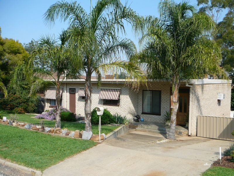 16 Dwyer Crescent, Bellbridge VIC 3691