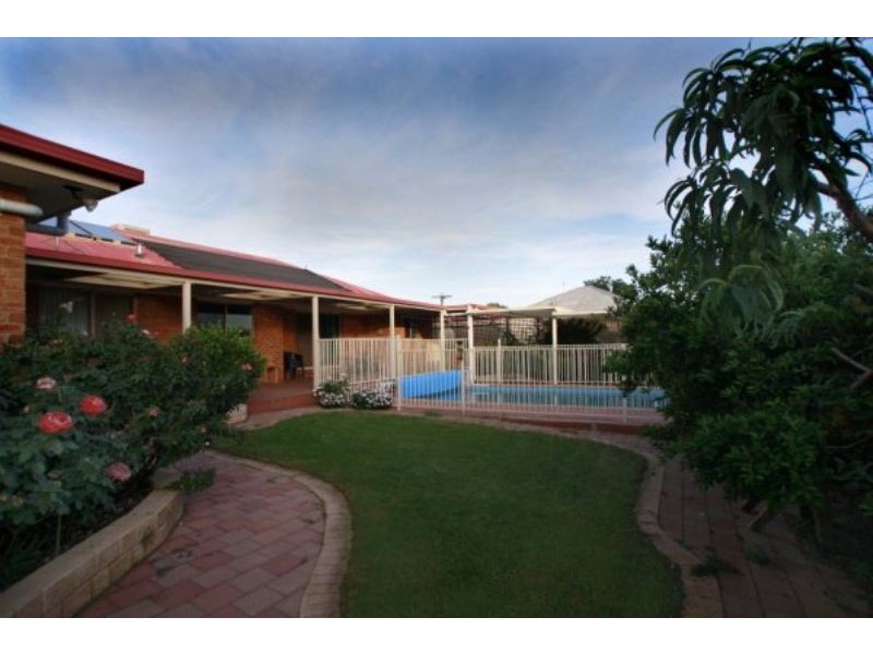 45 Campbell Avenue, Rutherglen VIC 3685