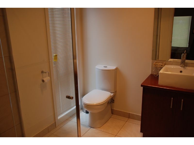 4 Walcha Street, Kiewa VIC 3691