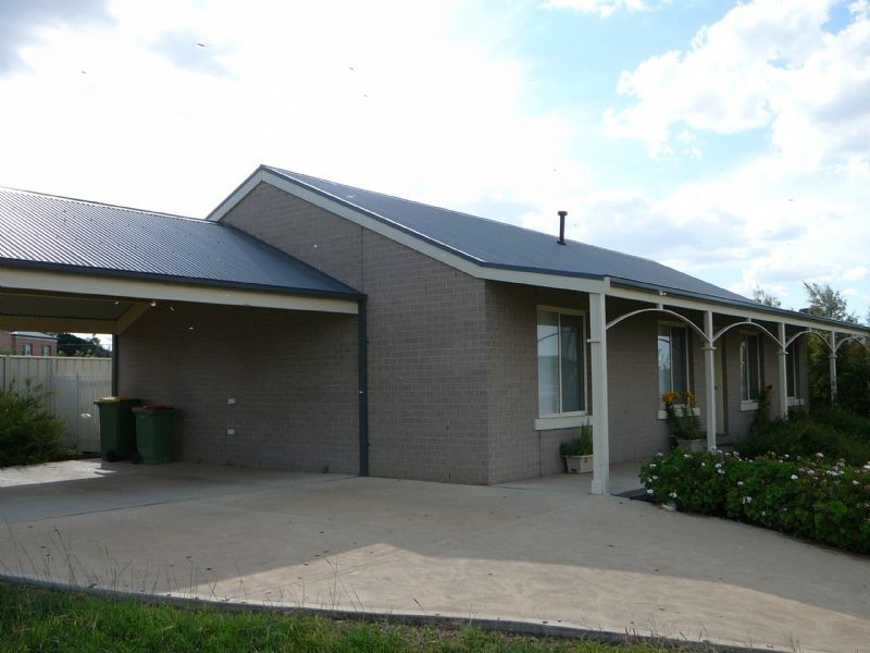 11 James Court, Rutherglen VIC 3685