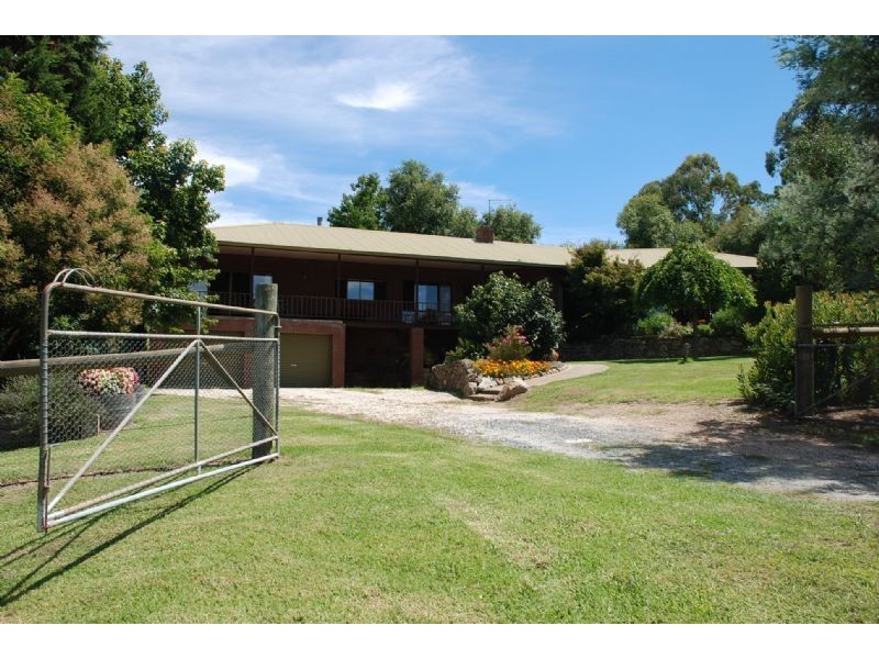 94 Racecourse Road, Yackandandah VIC 3749