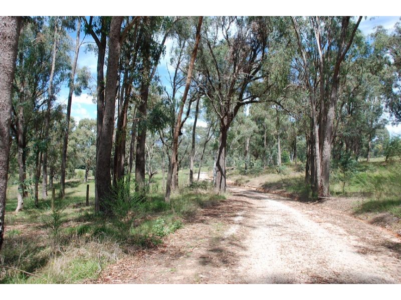 94 Racecourse Road, Yackandandah VIC 3749