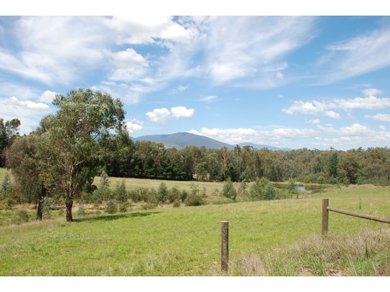 94 Racecourse Road, Yackandandah VIC 3749