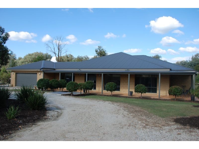 16 Chervil Place, Baranduda VIC 3691