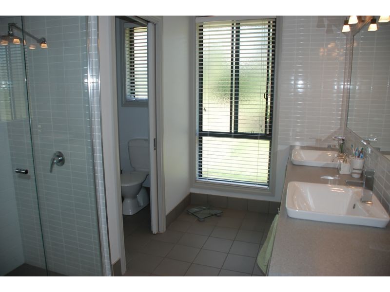 16 Chervil Place, Baranduda VIC 3691