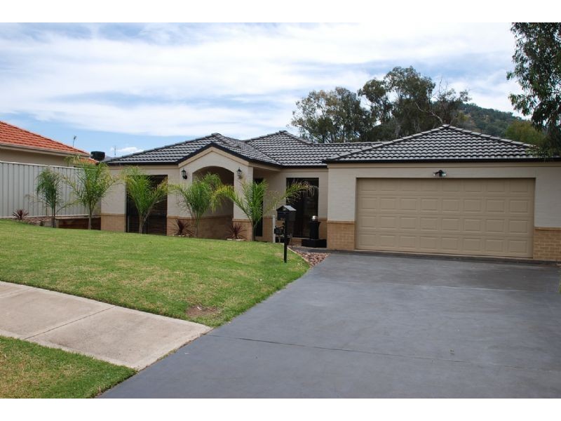 23 Birkdale Crescent, Wodonga VIC 3690