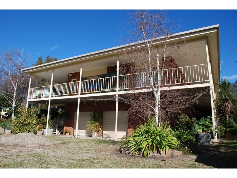 12 Michelle Drive, Kiewa VIC 3691