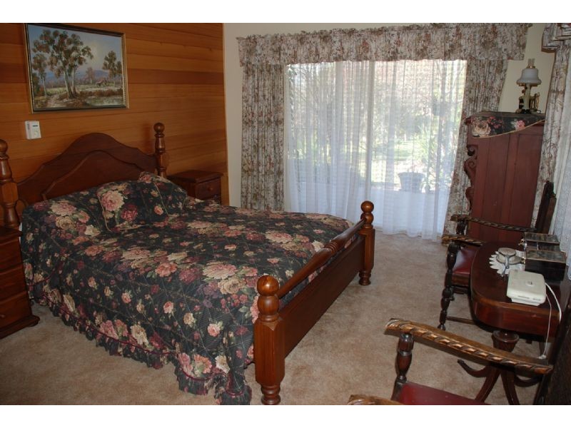 12 Michelle Drive, Kiewa VIC 3691