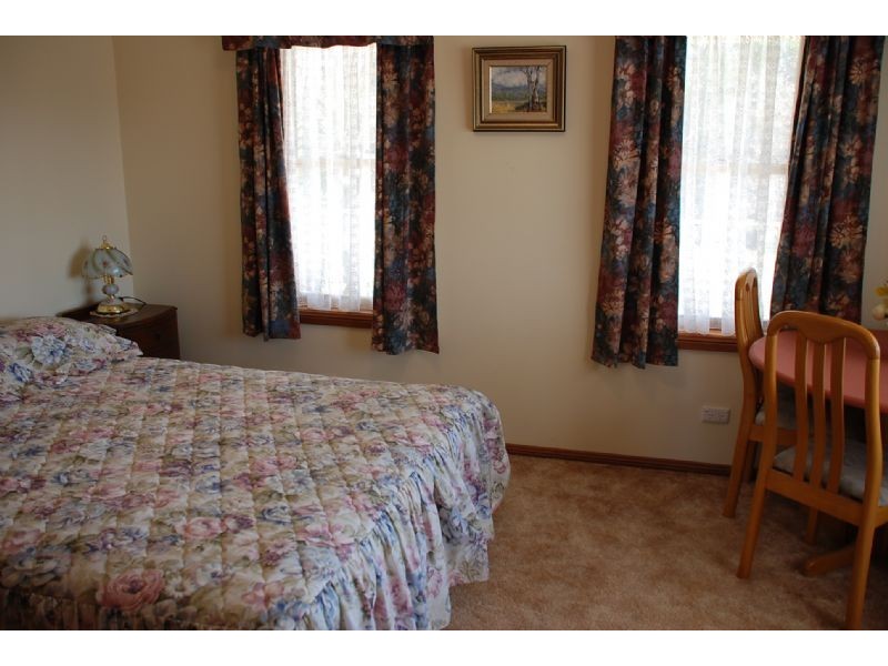 12 Michelle Drive, Kiewa VIC 3691