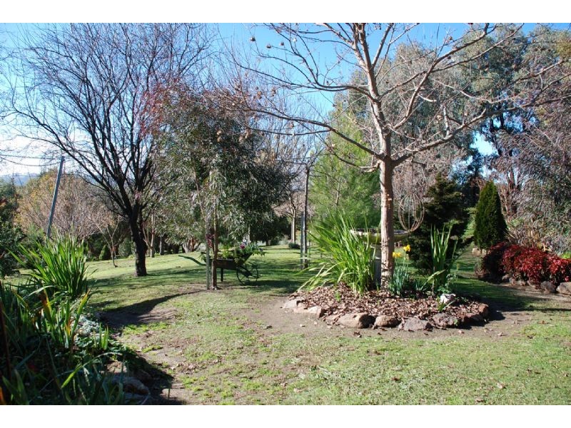 12 Michelle Drive, Kiewa VIC 3691