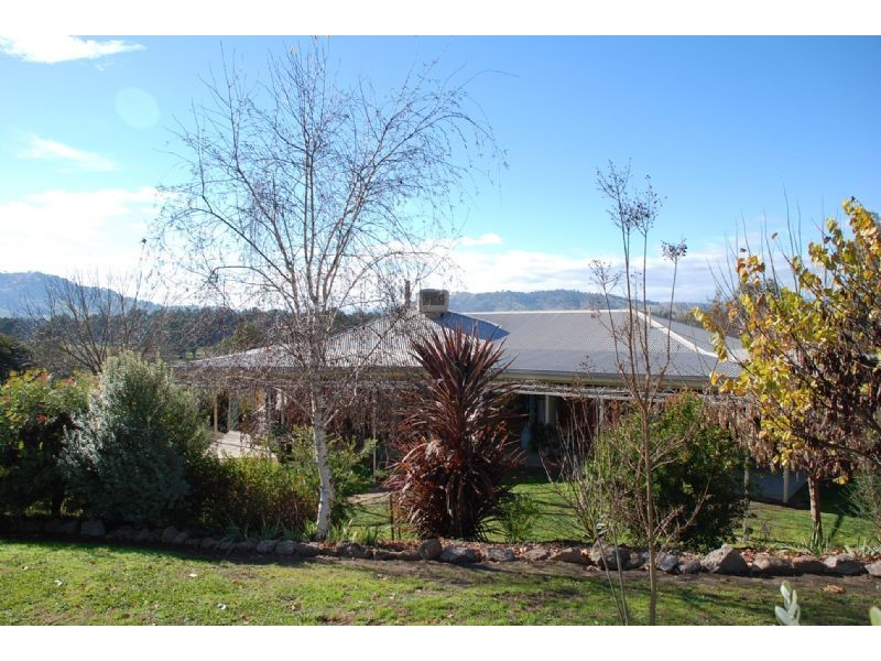 12 Michelle Drive, Kiewa VIC 3691