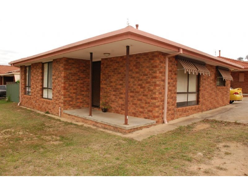 1&2/13 McEwen Crescent, Wodonga VIC 3690