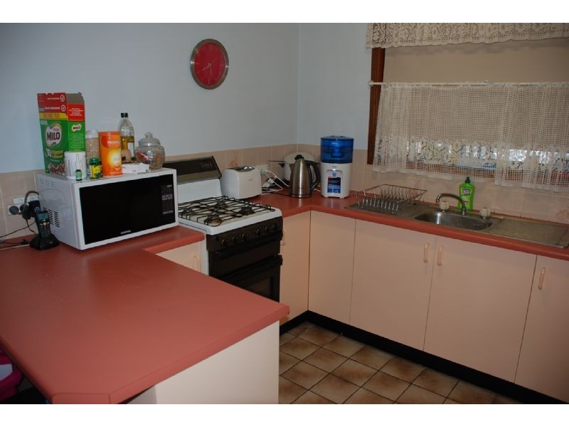 1&2/13 McEwen Crescent, Wodonga VIC 3690