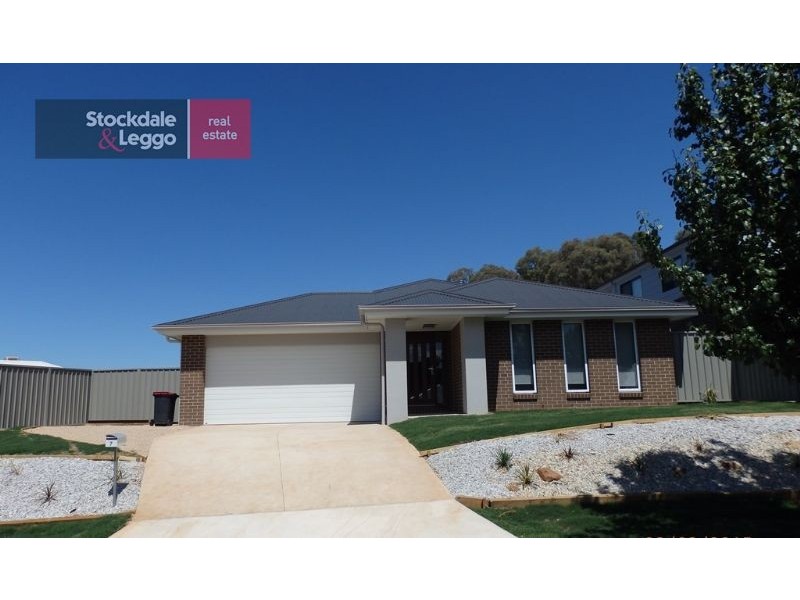 7 Smiggins Drive, Thurgoona NSW 2640
