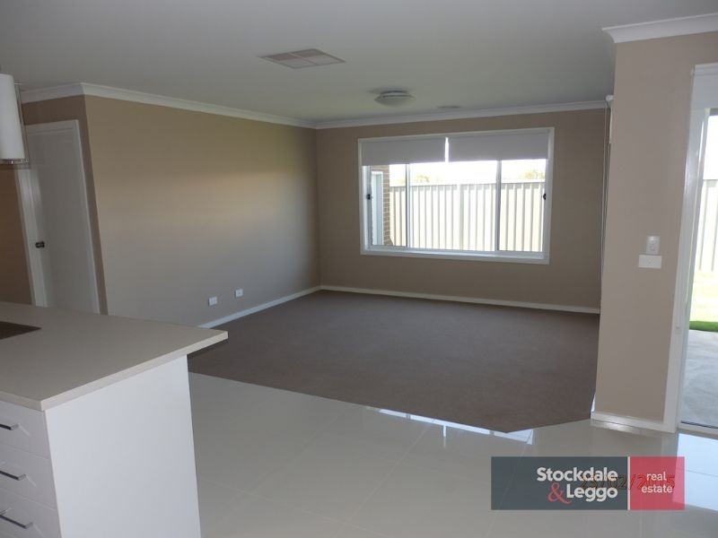 7 Smiggins Drive, Thurgoona NSW 2640