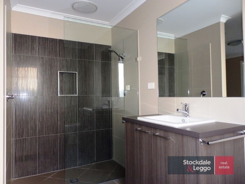 7 Smiggins Drive, Thurgoona NSW 2640