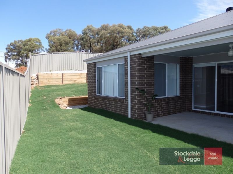 7 Smiggins Drive, Thurgoona NSW 2640
