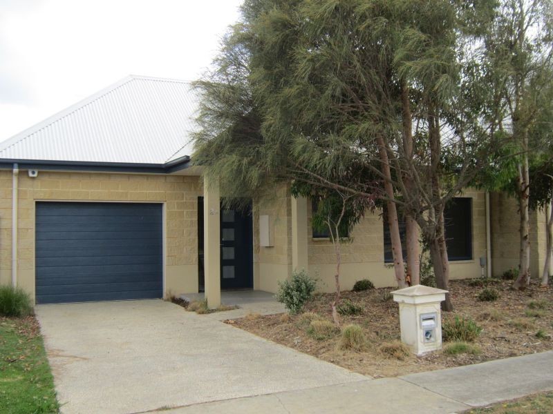 A/2 Hazelwood Drive, San Remo VIC 3925