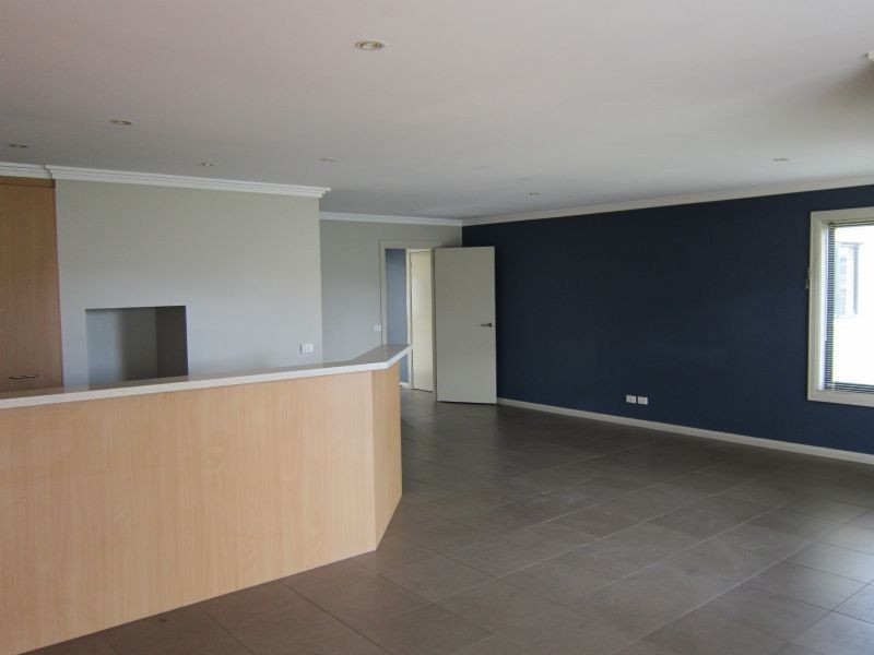 A/2 Hazelwood Drive, San Remo VIC 3925