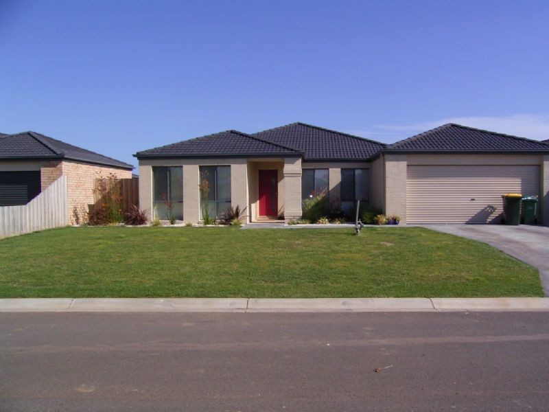 36 Katherine Circuit, Cowes VIC 3922