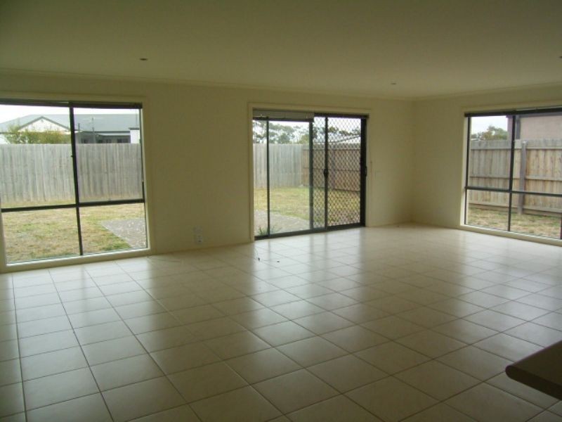 36 Katherine Circuit, Cowes VIC 3922