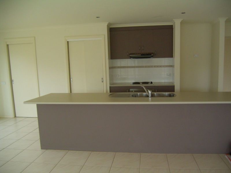 36 Katherine Circuit, Cowes VIC 3922