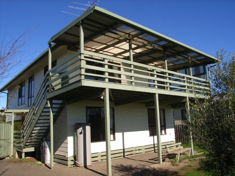 36 HELEN STREET, Cowes VIC 3922