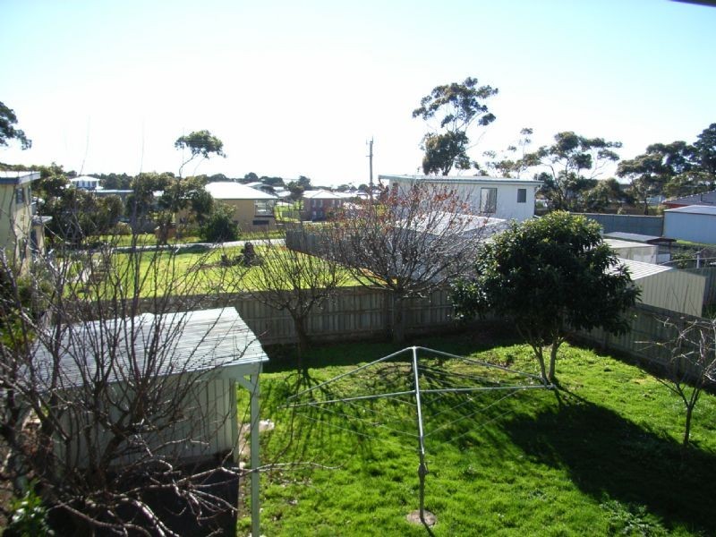 36 HELEN STREET, Cowes VIC 3922